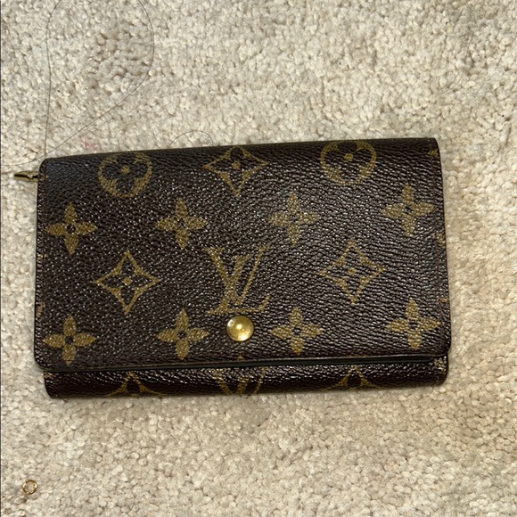 Louis Vuitton Monogram Porte-Monnaie Tresor Wallet - Picture 1 of 10